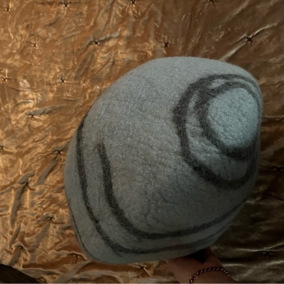 Meowfia Medium Wool Cat Cave - Picture 6 of 11